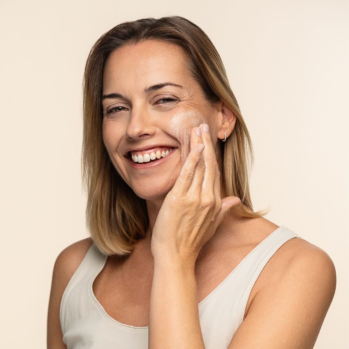 V6HE956B86150C5881D34DD8DA18F701163R5278879P3